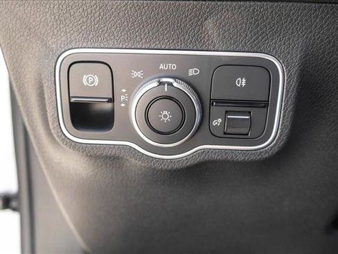 New 2026 Mercedes-Benz GLB 250 4MATIC image 15