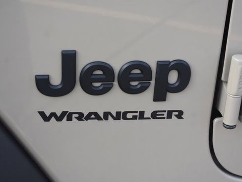 Used 2022 Jeep Wrangler Sport S image 11