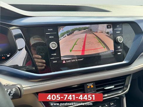 Used 2024 Volkswagen Taos SE FWD image 15