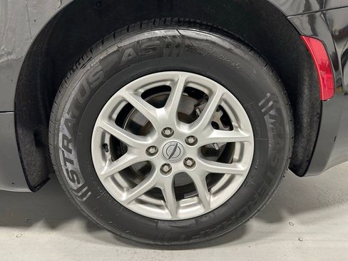 Used 2023 Chrysler Pacifica Touring-L image 66