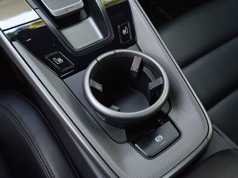 Used 2021 Porsche 911 Carrera image 46