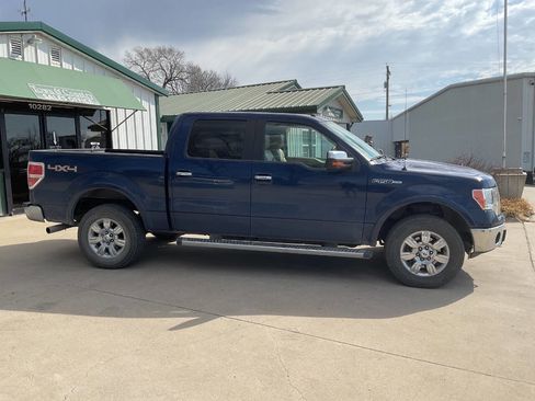 Used 2012 Ford F150 Lariat w/ Lariat Chrome Pkg image 2