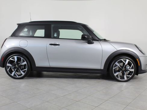 New 2026 MINI Cooper S image 8