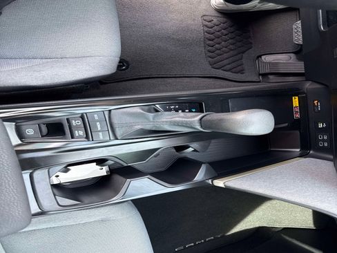 Used 2025 Toyota Camry LE w/ Convenience Package image 24