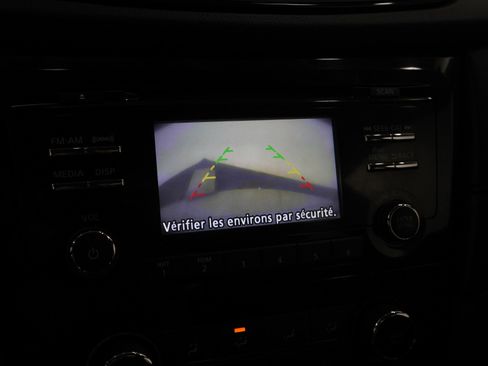 Used 2017 Nissan Rogue SL image 21