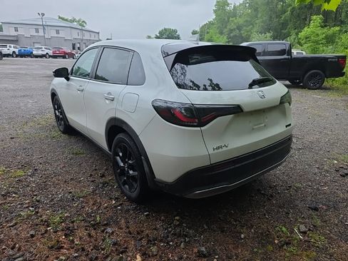 Used 2023 Honda HR-V Sport image 6