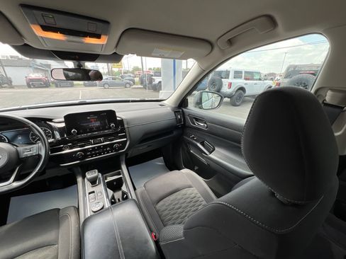 Used 2022 Nissan Pathfinder SV AWD/4WD image 44