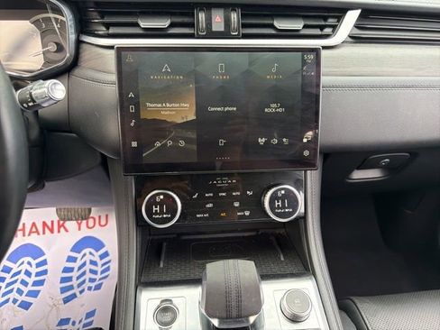 Used 2022 Jaguar F-PACE S AWD/4WD image 32