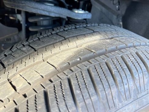 Used 2025 Toyota Tacoma TRD Sport image 10