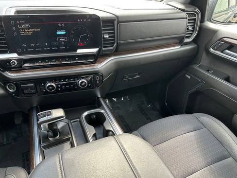 Used 2024 GMC Sierra 1500 Elevation AWD/4WD image 14