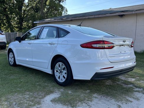 Used 2019 Ford Fusion S FWD image 4