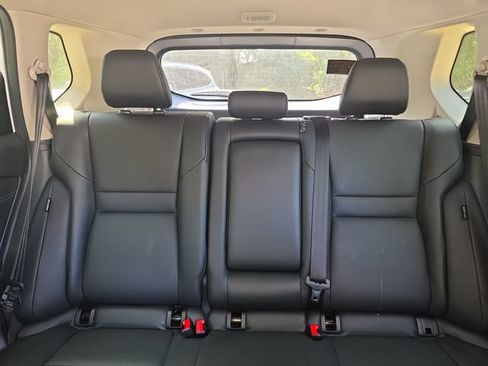 Used 2024 Nissan Rogue SV w/ SV Premium Package FWD image 12
