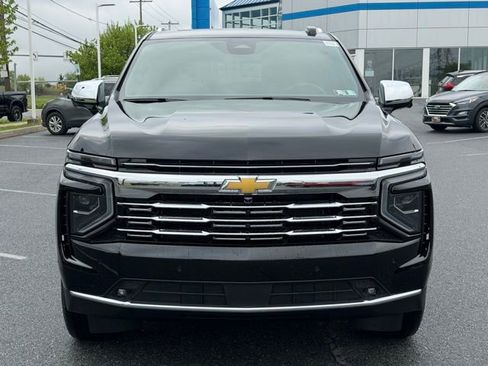 New 2026 Chevrolet Suburban Premier w/ Sun And Tow Package AWD/4WD image 9