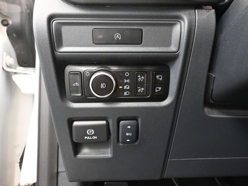 Used 2025 Ford F150 Platinum AWD/4WD image 31