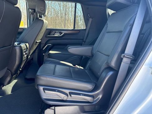 Used 2025 GMC Yukon Denali image 16