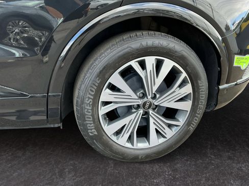 Used 2023 Audi Q4 e-tron Premium Plus w/ Premium Plus RWD image 9