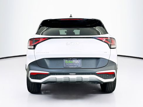 Used 2025 Kia Sportage LX image 7