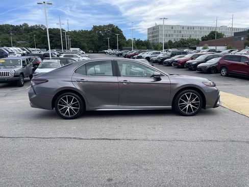 Certified 2024 Toyota Camry SE AWD/4WD image 7