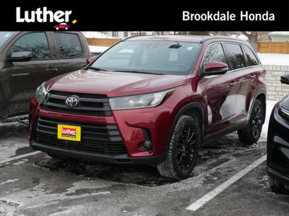Used 2019 Toyota Highlander SE