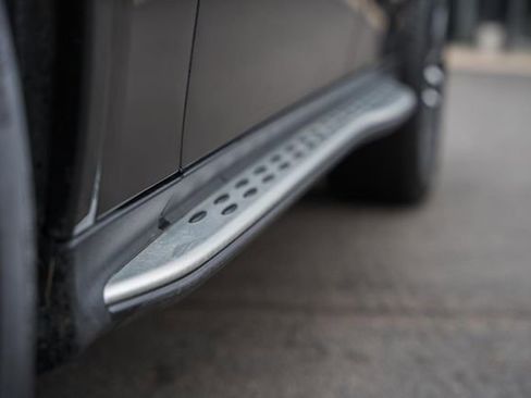 Certified 2025 Mercedes-Benz GLC 300 4MATIC image 17