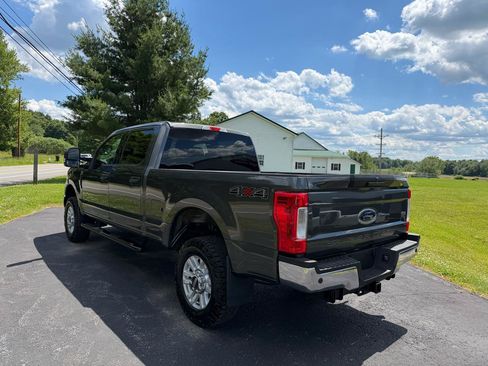 Used 2019 Ford F250 XLT w/ XLT Value Package AWD/4WD image 7
