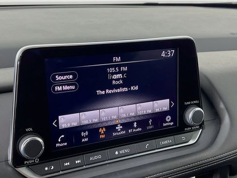 Used 2024 Nissan Rogue SV image 14