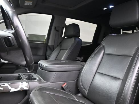 Used 2020 Chevrolet Silverado 1500 LT Trail Boss image 12