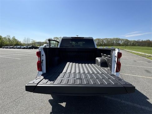 New 2025 Chevrolet Silverado 1500 LT w/ Z71 Off-Road Package image 27