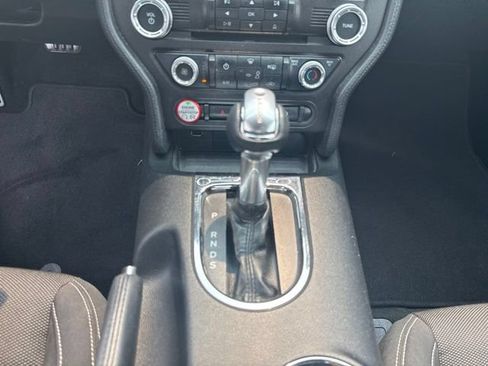 Used 2016 Ford Mustang Coupe RWD image 16