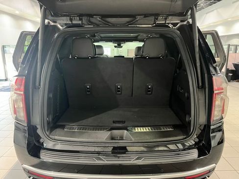 Used 2022 Chevrolet Tahoe High Country AWD/4WD image 10