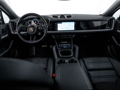 New 2026 Porsche Cayenne S image 12