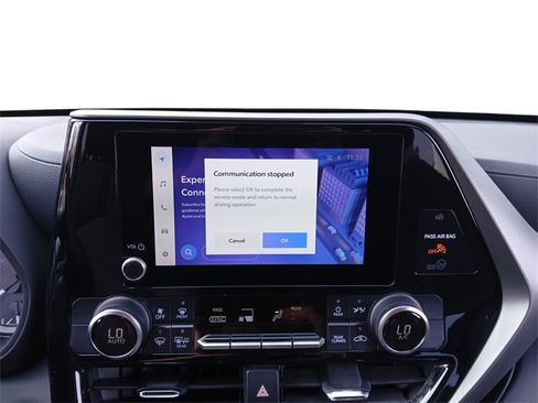 Used 2024 Toyota Highlander LE image 24