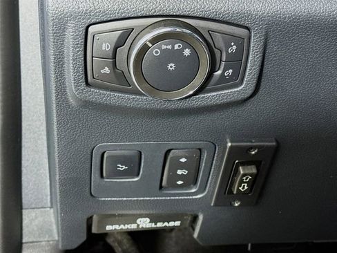 Used 2022 Ford F250 Lariat w/ Lariat Ultimate Package AWD/4WD image 12