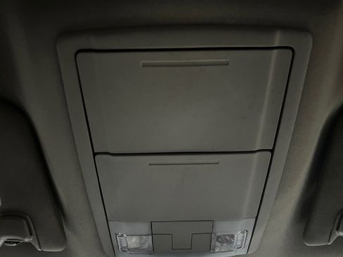 Used 2010 Ford F150 XLT image 30