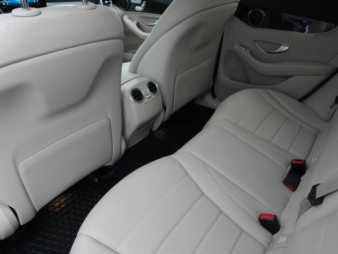 Used 2022 Mercedes-Benz GLC 300 300 image 15