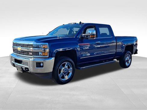 Used 2016 Chevrolet Silverado 2500 LTZ w/ Duramax Plus Package image 3
