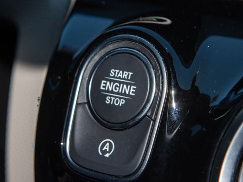 Used 2022 Mercedes-Benz A 220 image 29