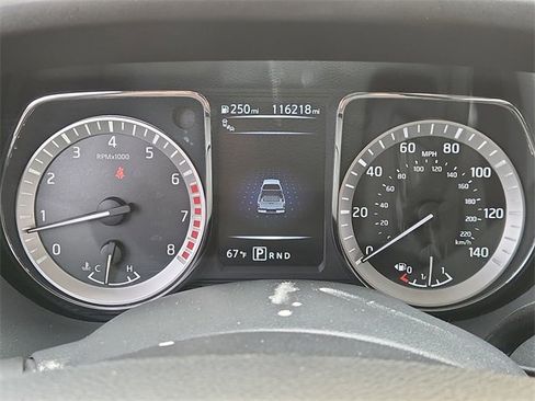 Used 2018 Nissan Titan SV w/ SV Convenience Package image 12