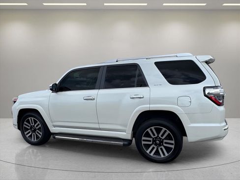 Used 2022 Toyota 4Runner Limited AWD/4WD image 13
