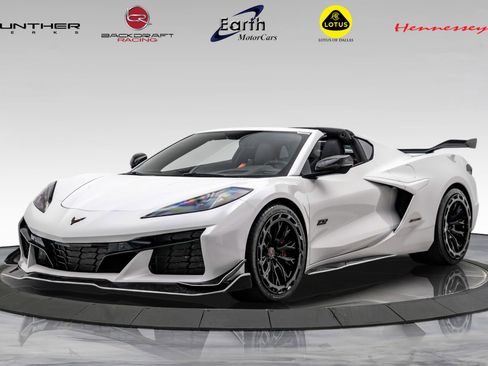 Used 2023 Chevrolet Corvette Z06 w/ Z07 Performance Package RWD image 1