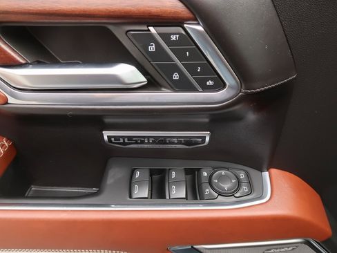 Certified 2023 GMC Sierra 1500 Denali Ultimate image 15