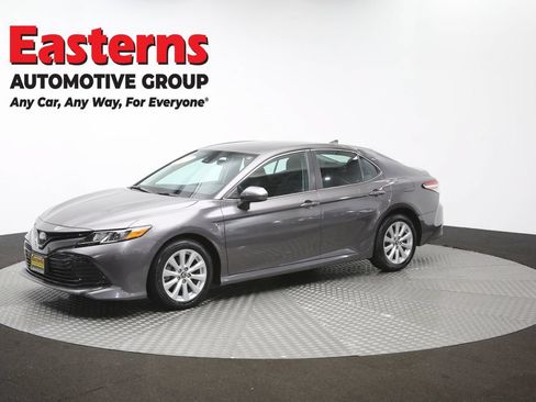 Used 2019 Toyota Camry LE FWD image 55