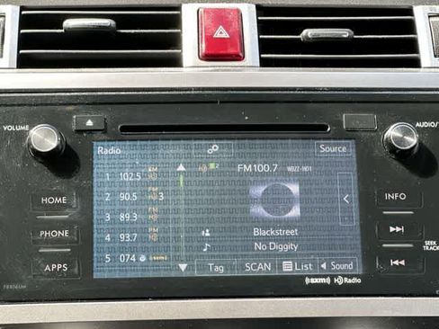 Used 2017 Subaru Legacy 2.5i Premium AWD/4WD image 10