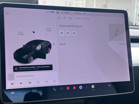 Used 2021 Tesla Model 3 Standard Range Plus image 18