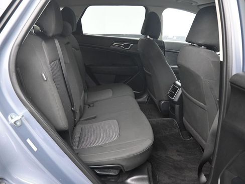 Used 2025 Kia Sportage LX FWD image 15