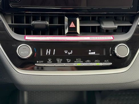 Used 2024 Toyota Corolla LE w/ LE Convenience Package image 13