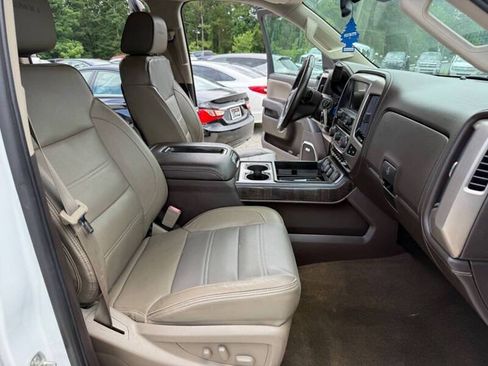 Used 2015 GMC Sierra 2500 Denali w/ Duramax Plus Package AWD/4WD image 20