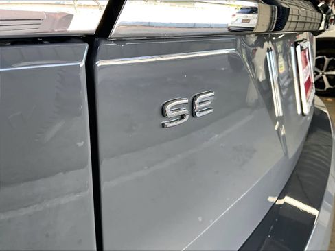 New 2026 Volkswagen Atlas SE image 26