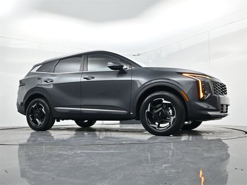 New 2026 Kia Sportage EX image 34