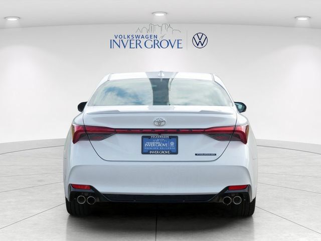 Used 2022 Toyota Avalon Touring FWD image 6